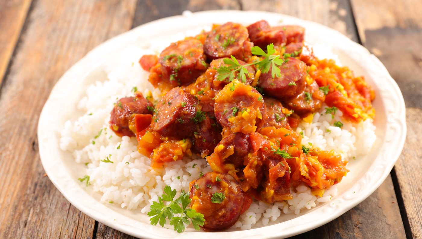 Cuisine créole : rougail saucisse et riz zambrocal, La Réunion
